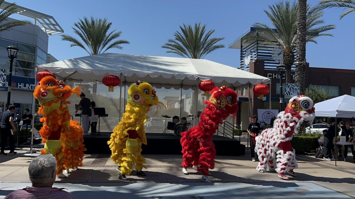 With the Mid-Autumn Festival arriving, the Chinese club was able to perform and spread the traditions to attending participants.