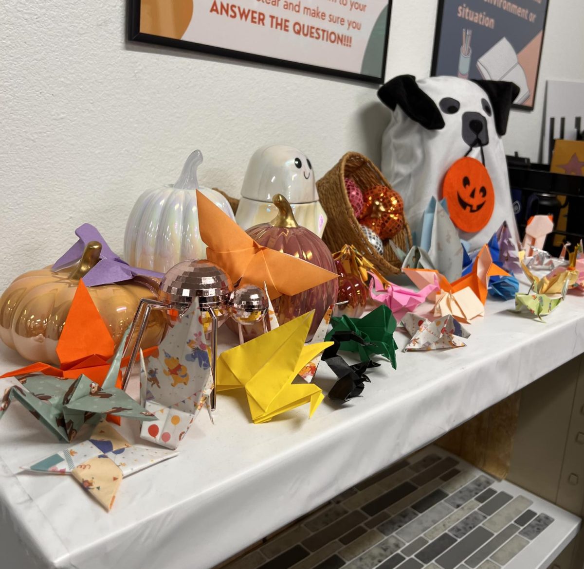 As the spooky season arrives, teachers begin decorating their classroom with Halloween and fall decor.